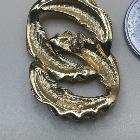 Napier Goldtone chain link earring and necklace set. - Picture 5 of 7